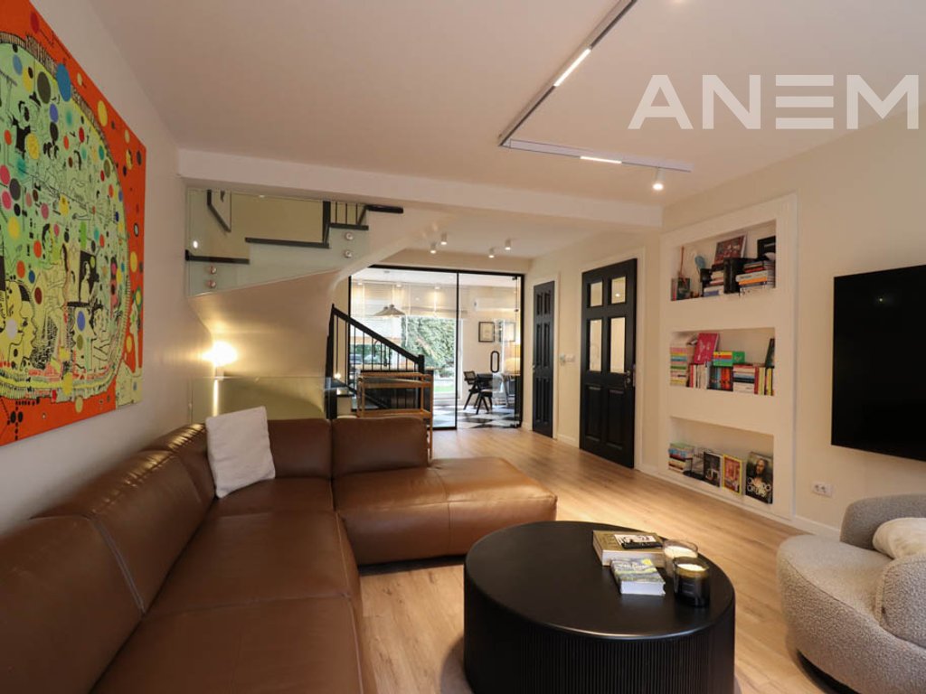 Shtëpi në shitje 137m² + 42m² bodrum në Marigona Residence