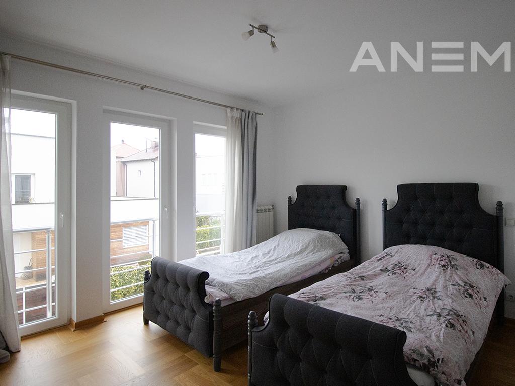 Shtëpi me qira 400m² në Veternik