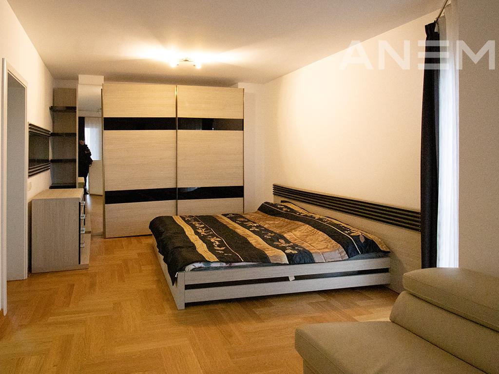 Shtëpi me qira 400m² në Veternik