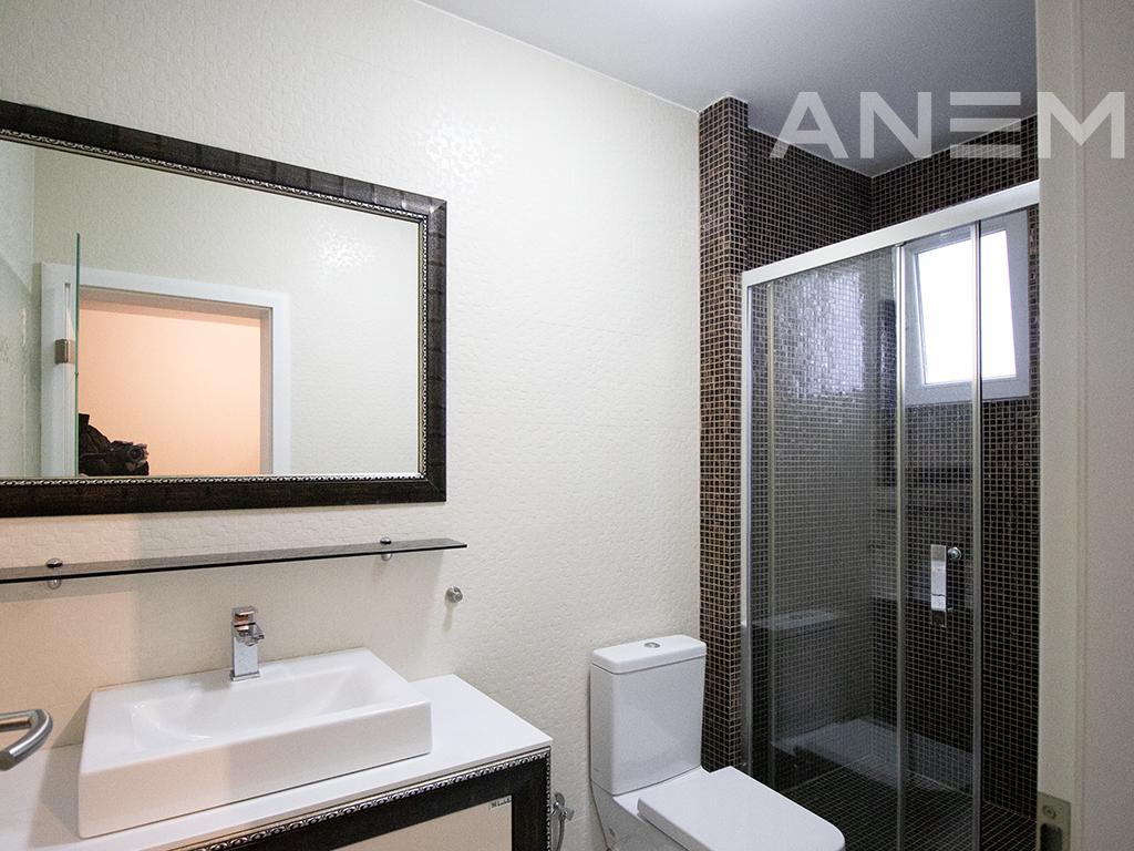 Shtëpi me qira 400m² në Veternik