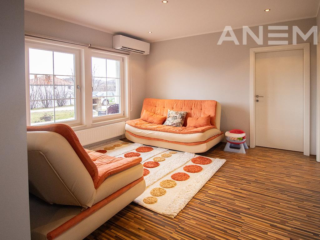 Shtëpi në shitje 400m² në Kolovicë