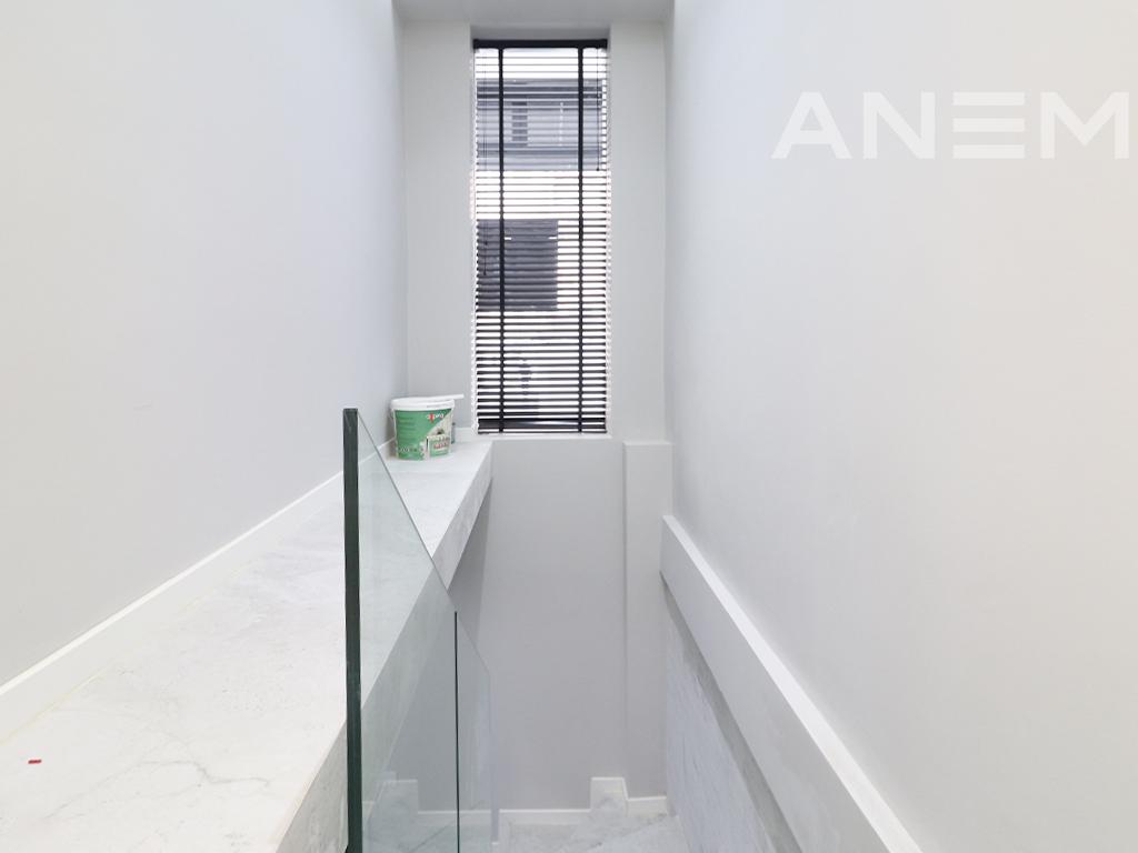 Zyre me qira me 4 hapësira pune në Qendër