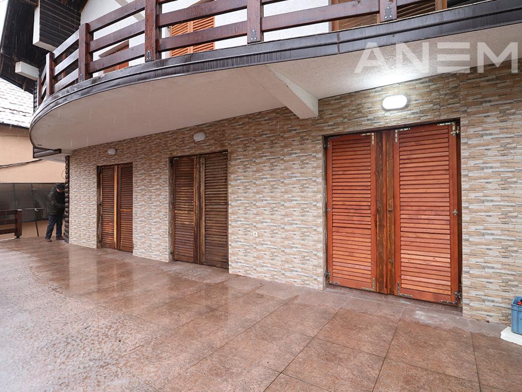 Vilë në shitje 260m² në Brezovicë