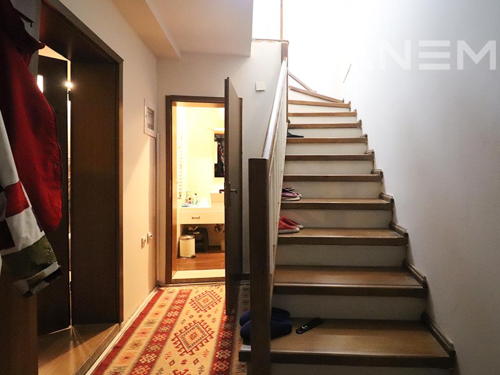 Vilë në shitje 260m² në Brezovicë