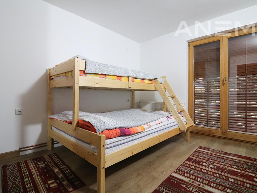 Vilë në shitje 260m² në Brezovicë