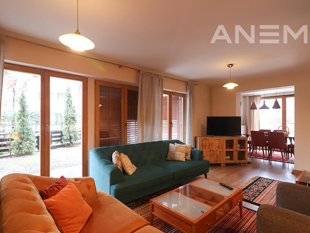 Vilë në shitje 260m² në Brezovicë