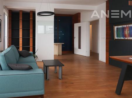 Banesë me qira me dy dhoma gjumi në lagjen Kalabria