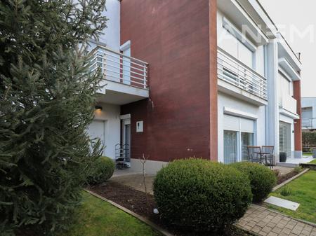 Shtëpi me qira 174m² në Marigona Residence