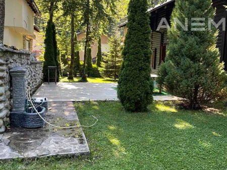 Vilë në shitje 260m² në Brezovicë