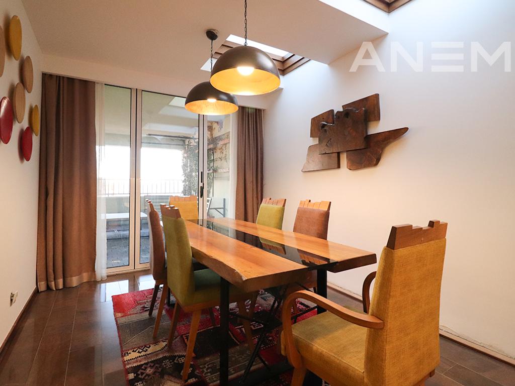 Penthouse for rent with 3 bedrooms in the Arberia neighborhood