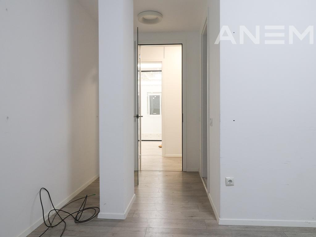 Zyre me qira me 225m² + 40m² te Rruga C