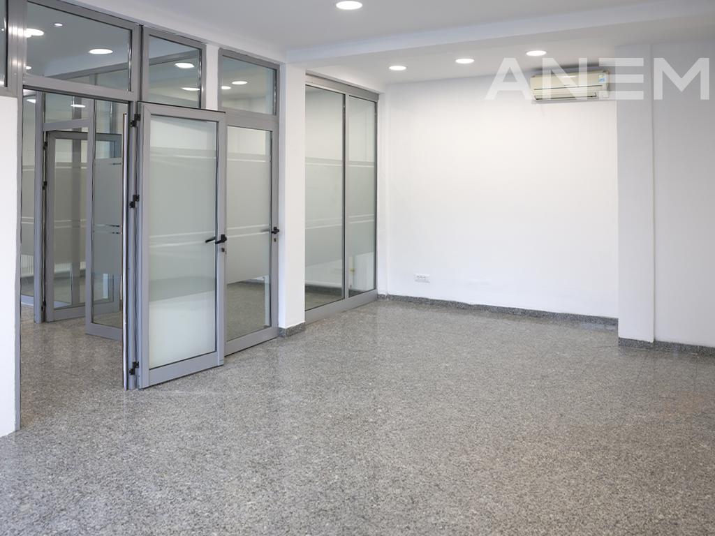 Building for rent 500m² in the Center of Pristina