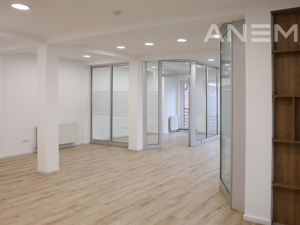 Building for rent 500m² in the Center of Pristina