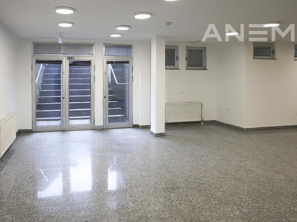 Building for rent 500m² in the Center of Pristina