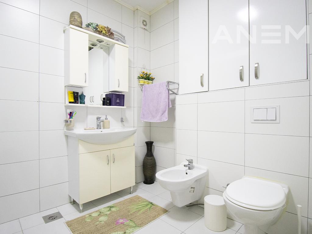 Banesë në shitje 136m² në Mati 1