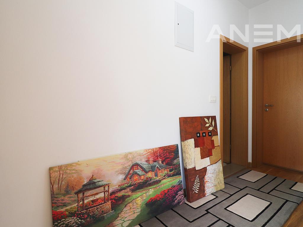 Shtëpi me qira me 4 dhoma gjumi në Bërnicë të Epërme