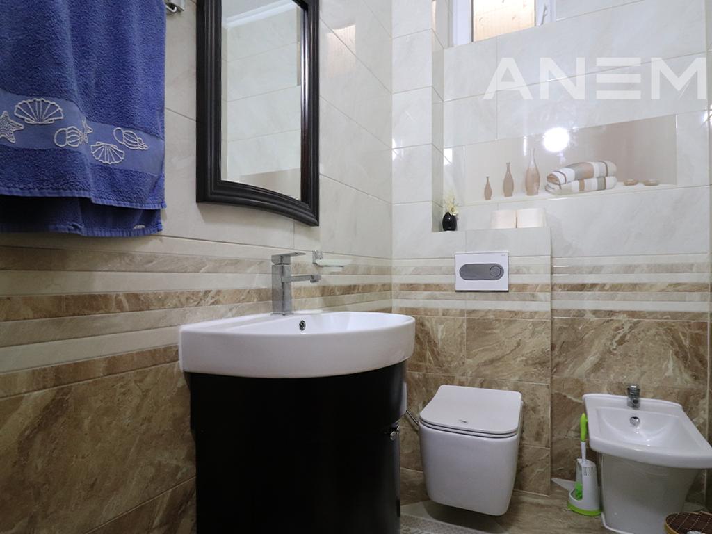 Shtëpi me qira me 4 dhoma gjumi në Bërnicë të Epërme