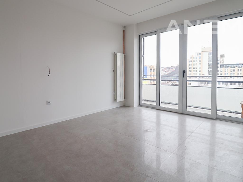 Office for rent with 2 workspaces in the Center