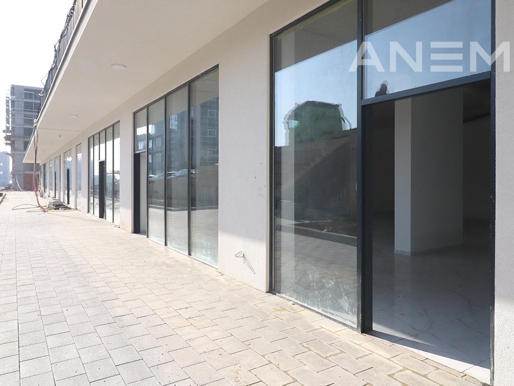 Lokal në shitje 113.14m² në Veternik