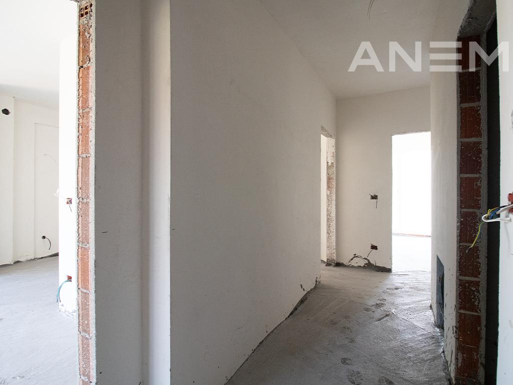 Banesë në shitje 75.76m² në Tophane