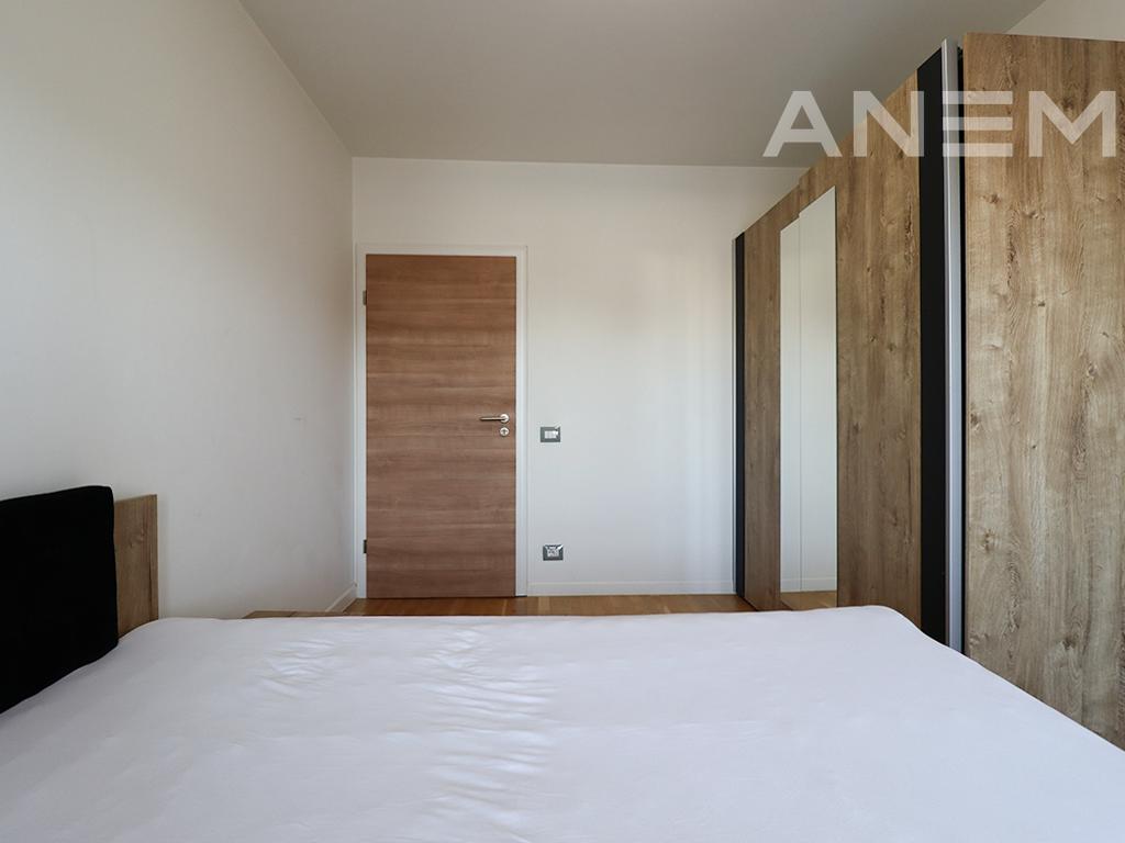 Banesë me qira me 2 dhoma gjumi në lagjen Mati 1