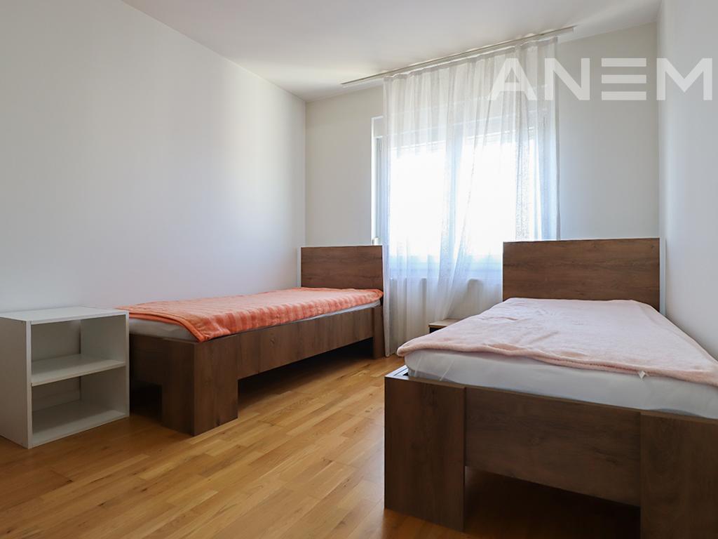 Banesë me qira me 2 dhoma gjumi në lagjen Mati 1