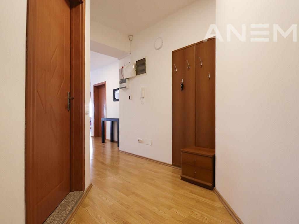 Banesë me qira me 2 dhoma gjumi në lagjen Pejton