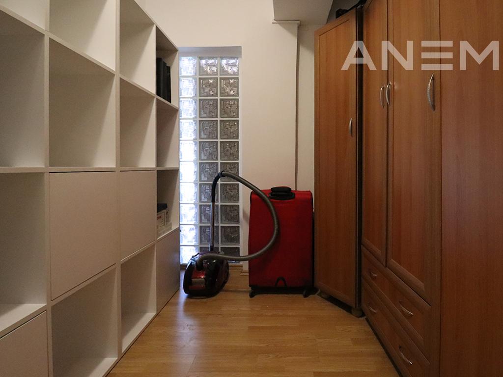 Banesë me qira me 2 dhoma gjumi në lagjen Pejton