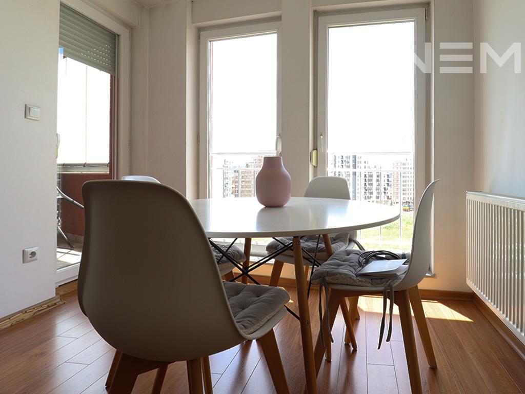 Banesë në shitje 65m² në Rrugen C