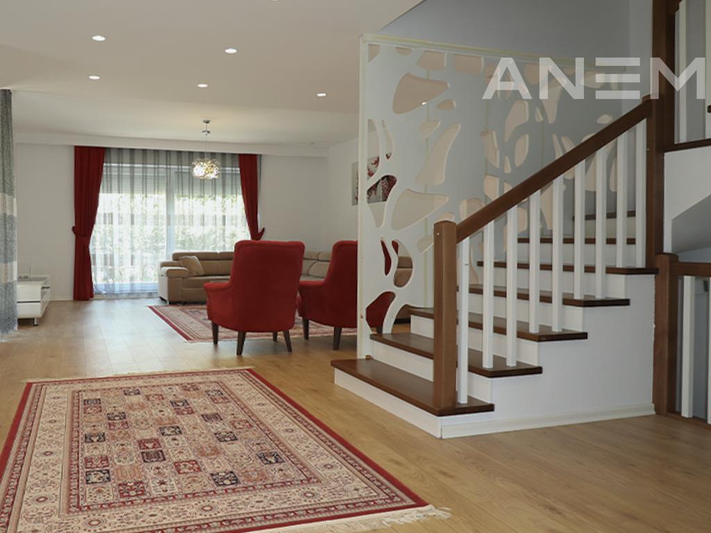 Shtëpi me qira 174m² në Marigona Residence