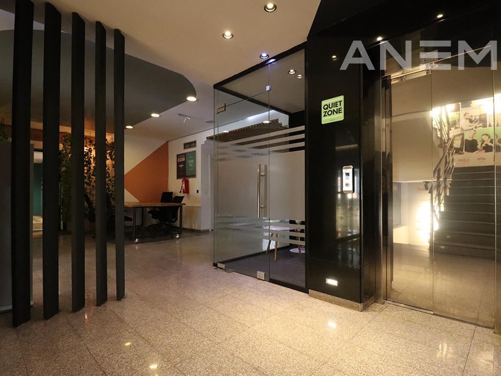 Objekt me qira 2900m² në Aktash