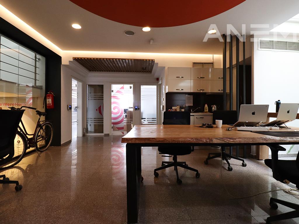 Objekt me qira 2900m² në Aktash