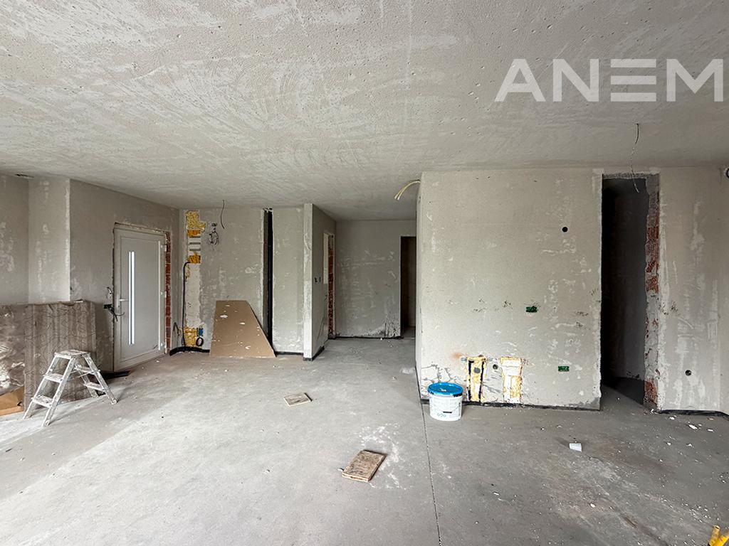 Shtëpi në shitje 300m² në lagjen Veternik