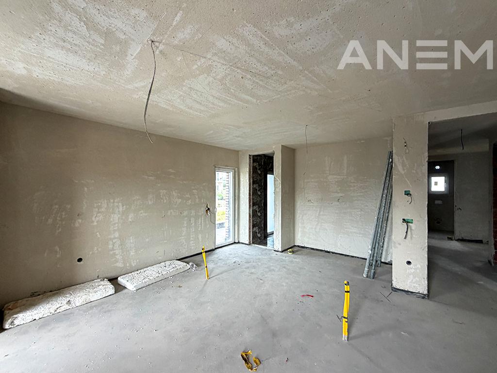 Shtëpi në shitje 300m² në lagjen Veternik