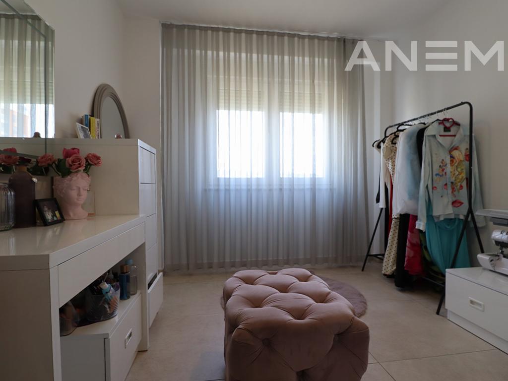 Apartment for sale 115.9m² on C Street