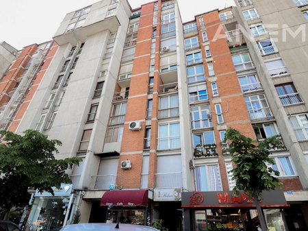 Lokal në shitje 27.57m² në Dardani