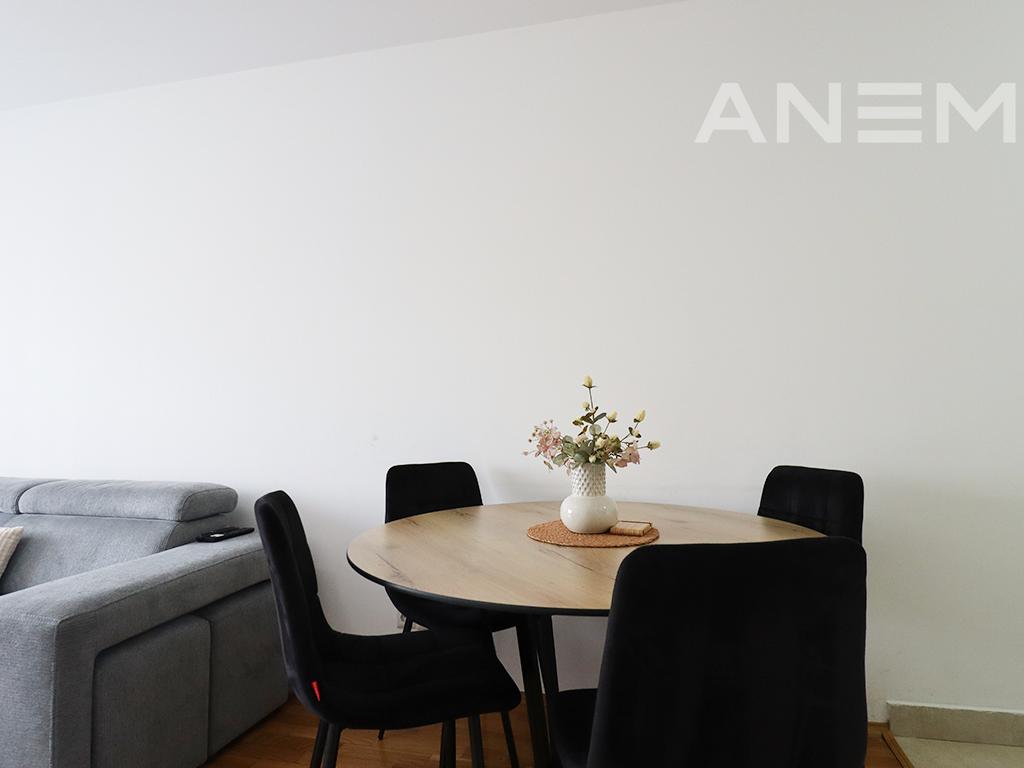 Banesë në shitje 56.09m² në Rrugën C