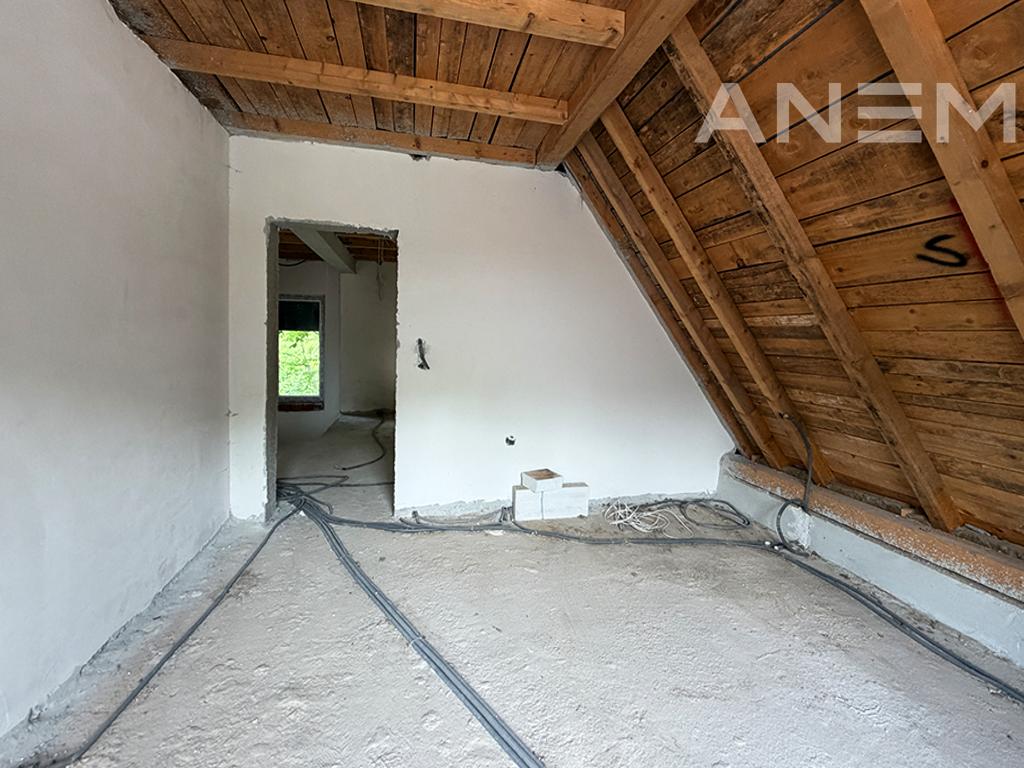 Vilë në shitje 177m² në Brezovicë