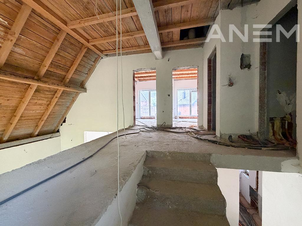 Vilë në shitje 177m² në Brezovicë