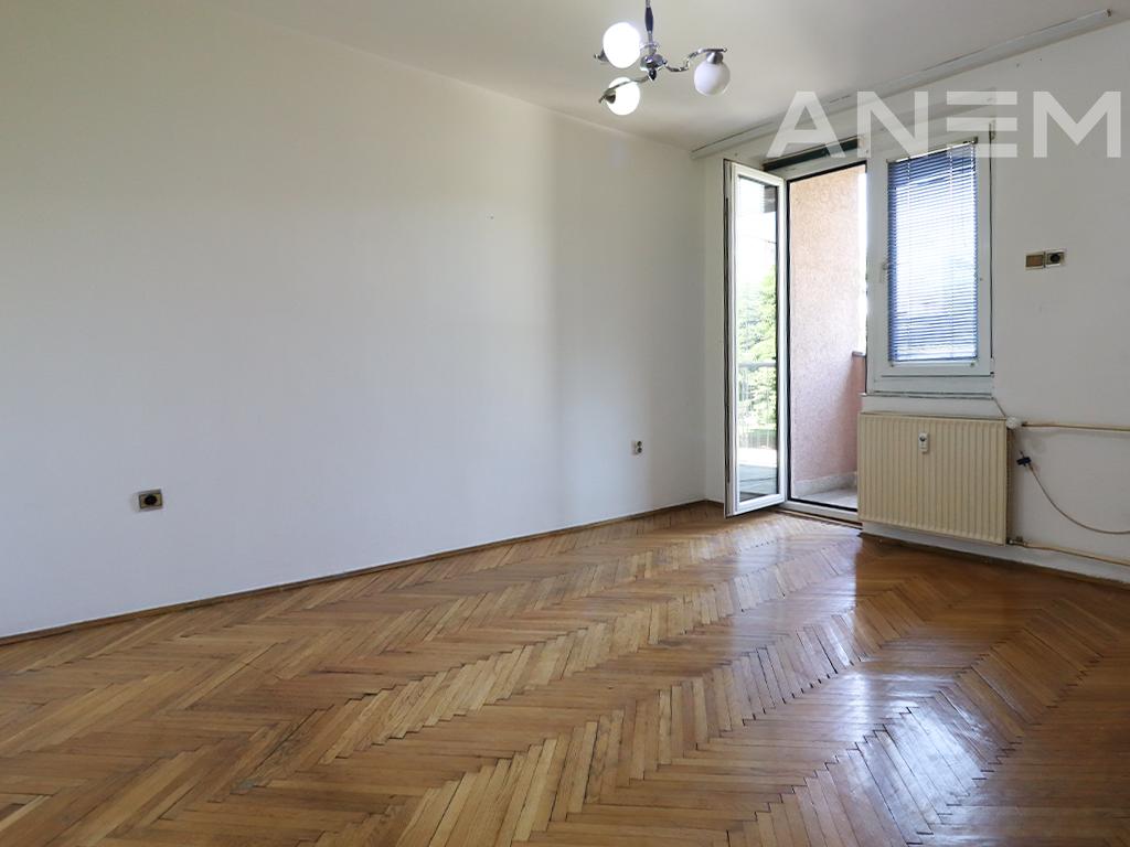 Zyre me qira me 3 hapësira pune në Qendër