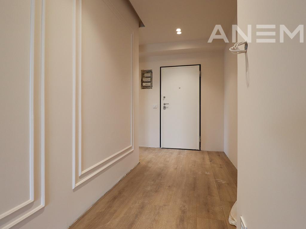 Zyre me qira me 4 hapësira pune në Lakrishtë