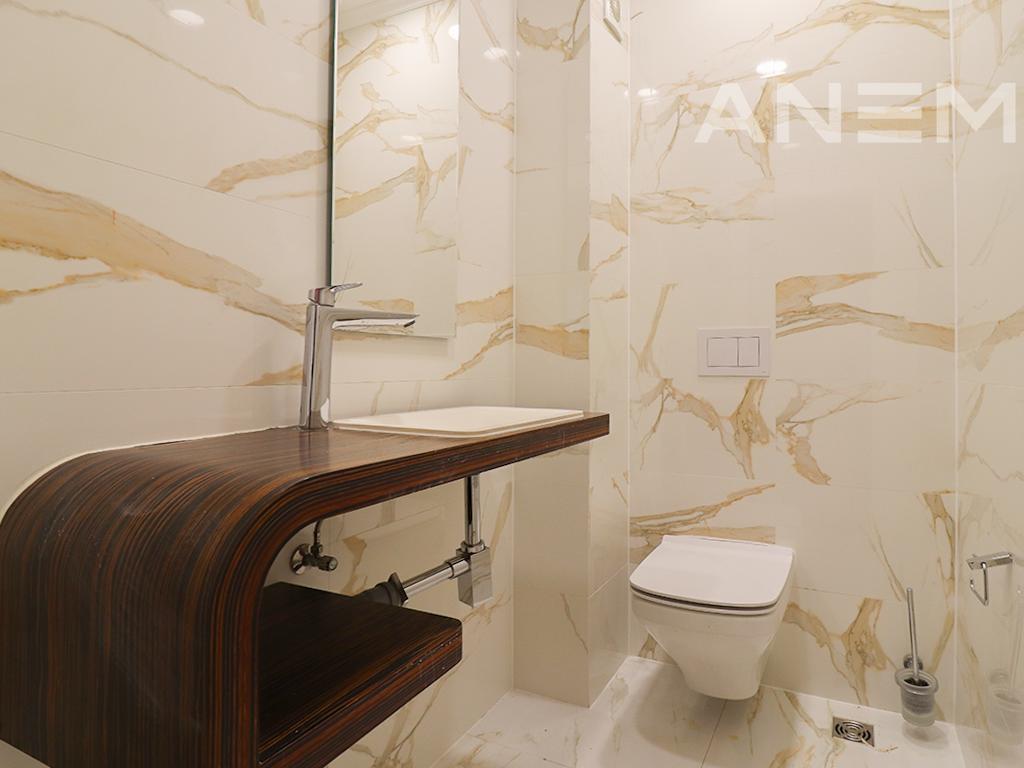 Shtëpi në shitje 174m²+42m² bodrum në lagjen Marigona Residence