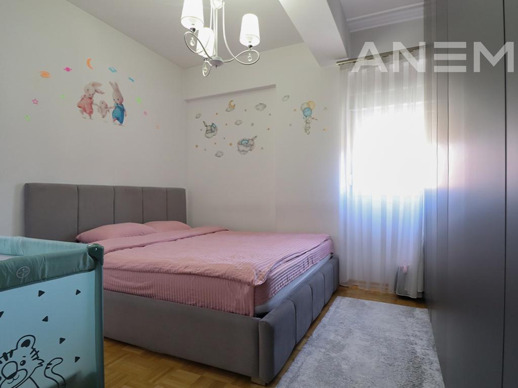 Banesë në shitje 85m² në lagjen Mati 1