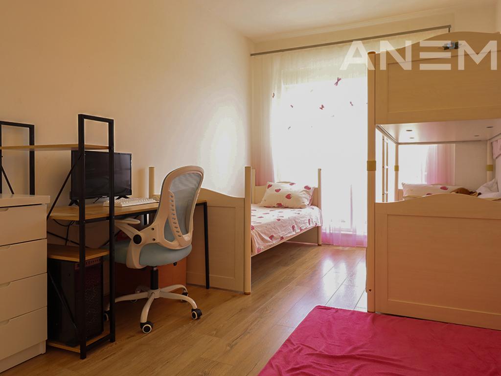 Banesë në shitje 102.5m² në Rrugën C