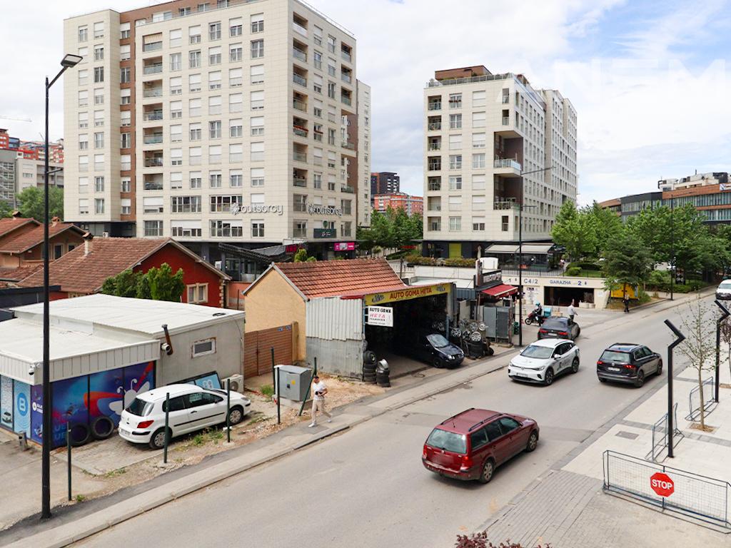 Office for rent 1156m² in Pejton