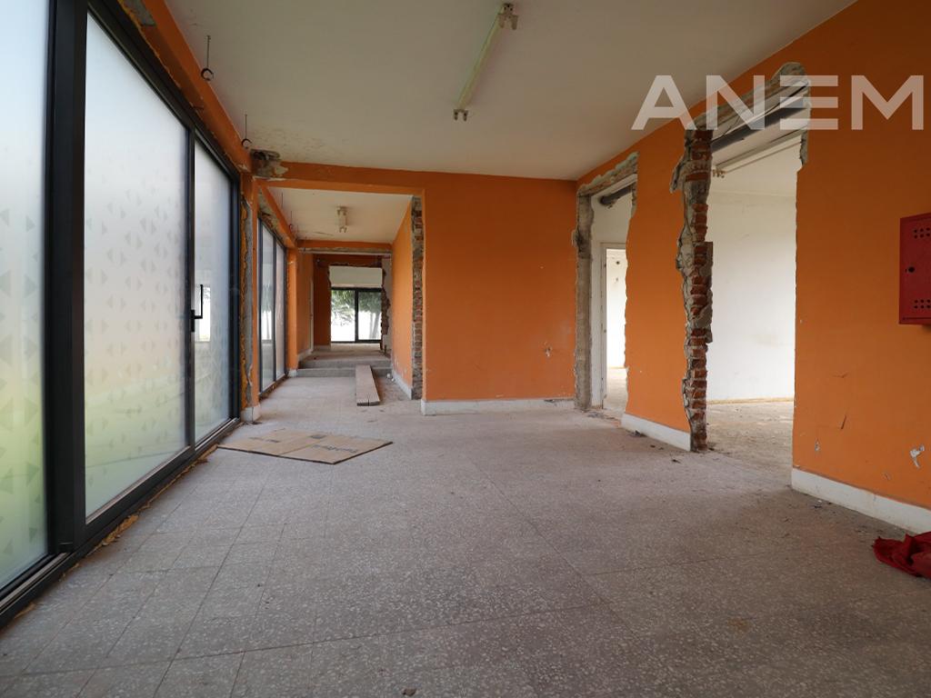 Objekt me qira 260m² në Zonën Industriale