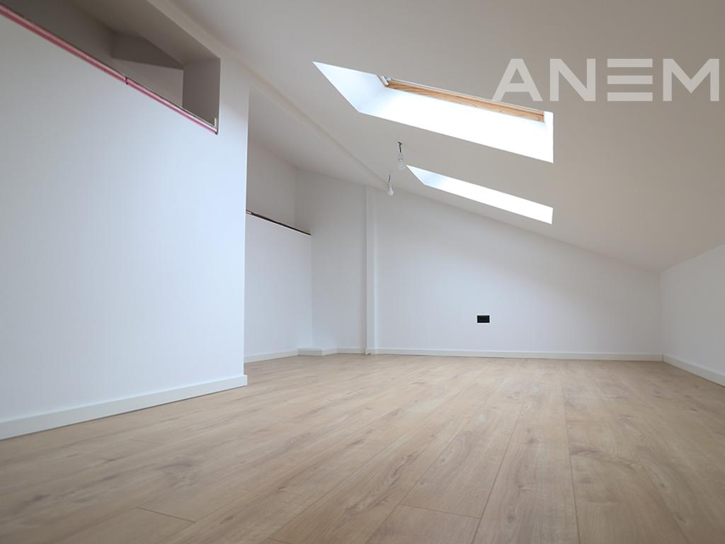 Shtëpi me qira 244m² në lagjen Marigona Hill