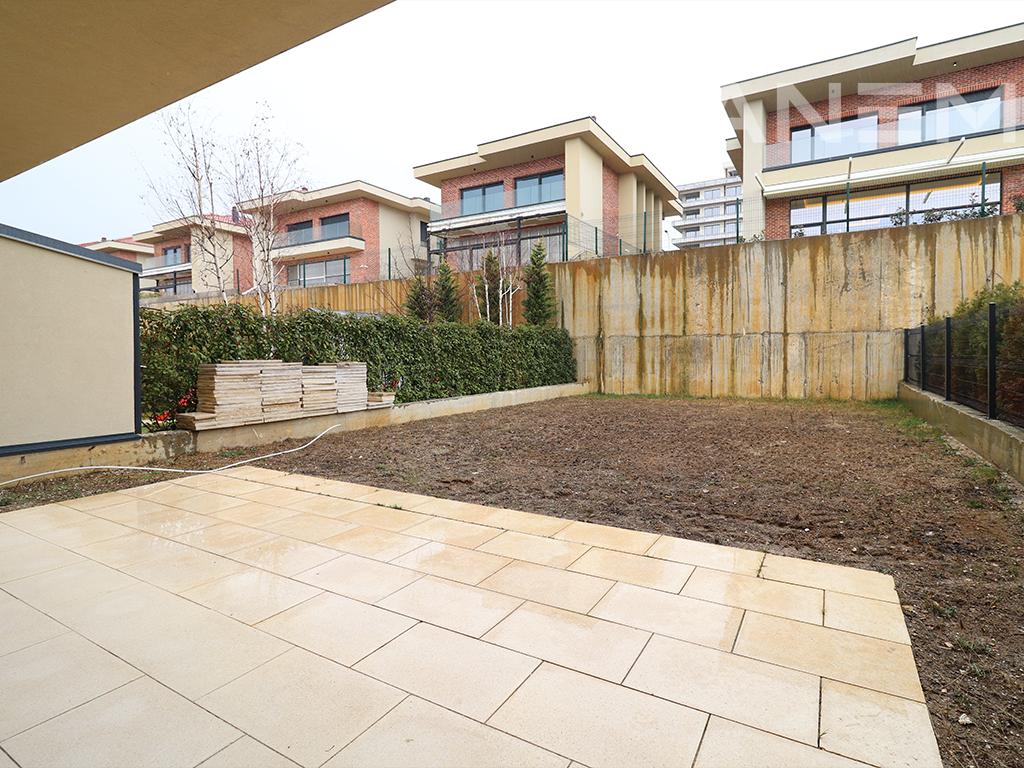 Shtëpi me qira 244m² në lagjen Marigona Hill