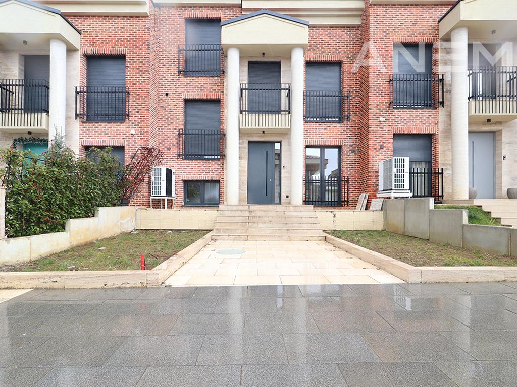 Shtëpi me qira 244m² në lagjen Marigona Hill