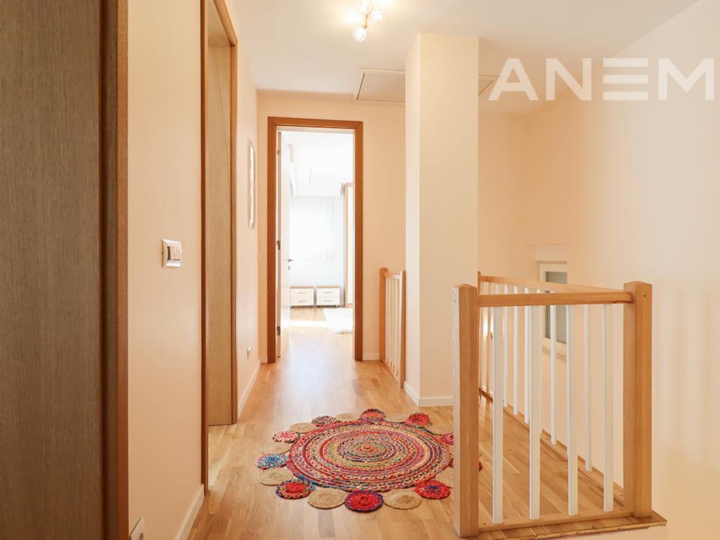 Shtëpi me qira me 3 dhoma gjumi në lagjen Qershia